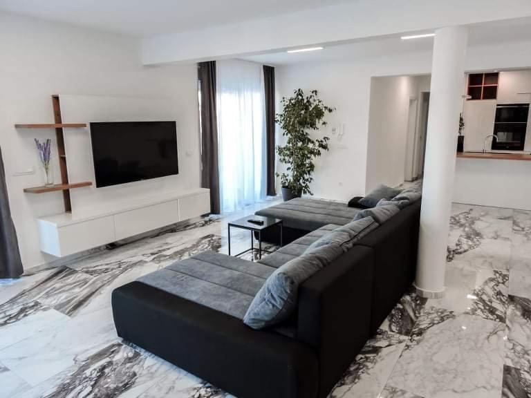 Luxury Jasna 2 *